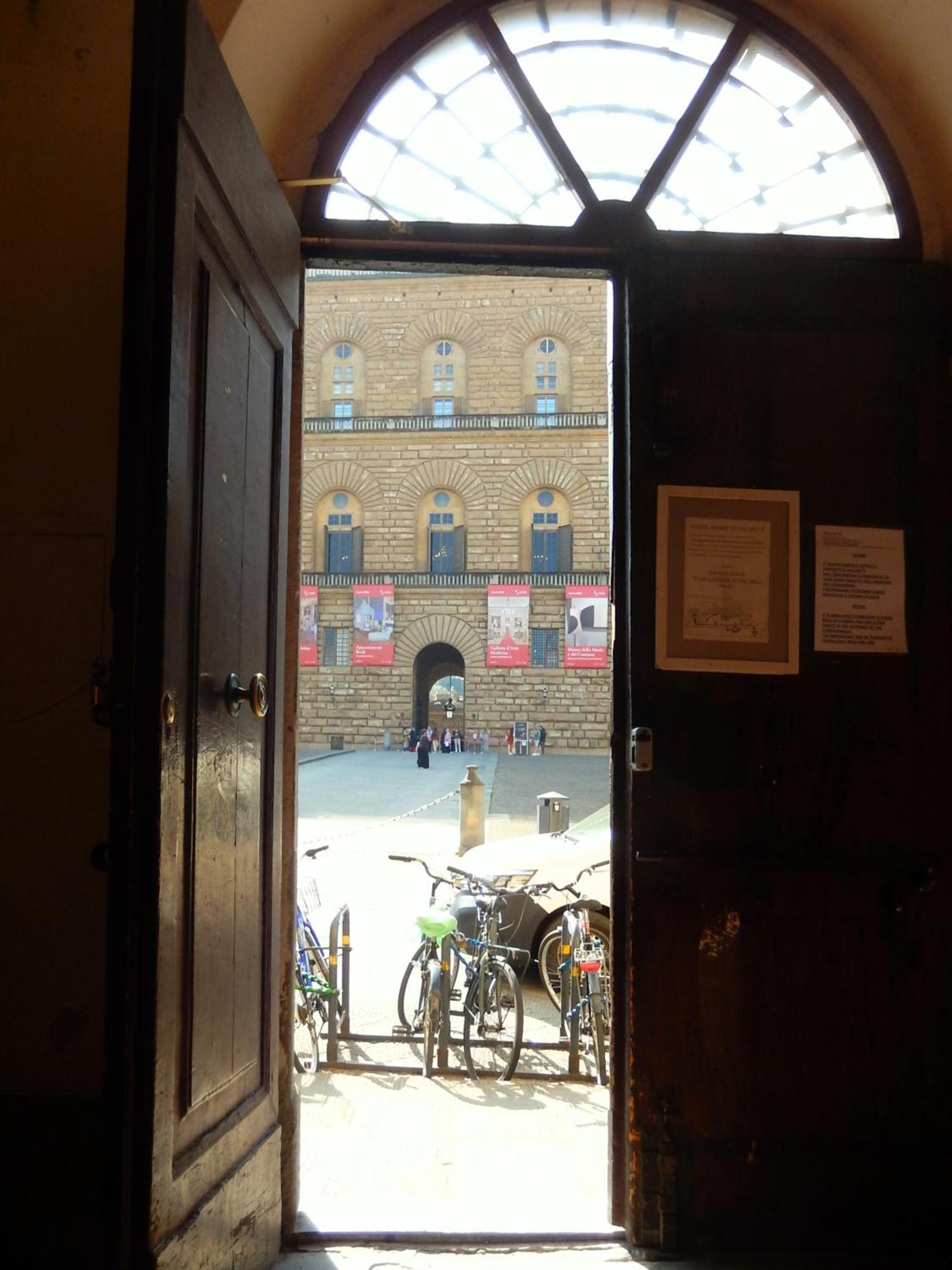 Great Location Just Infront Of Pitti Palace Флоренция Экстерьер фото